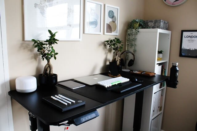 Would it be beneficial to stand while working on a computer?